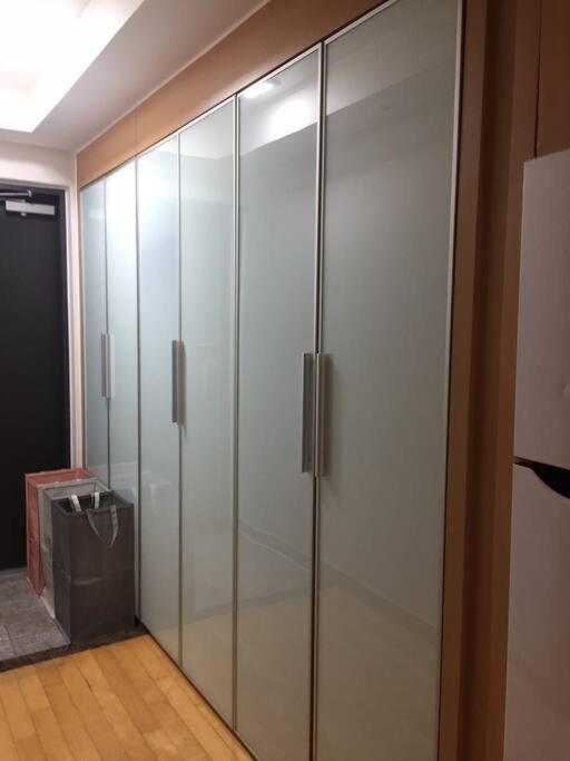 Hip River Yeouido Hondae Apartment