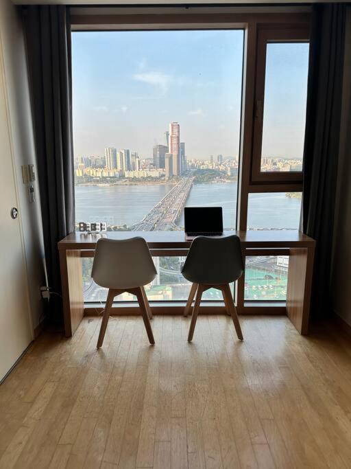 Hip River Yeouido Hondae
