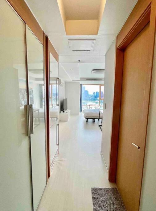 Hip River Yeouido Hondae Apartment